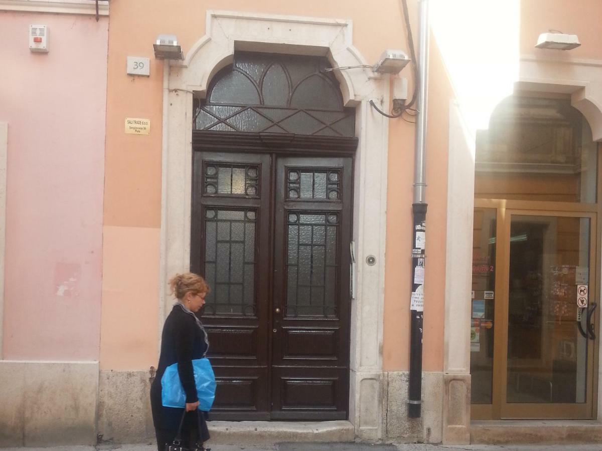 Centar Old Town, With Free Private Parking Apartment Pula Exterior photo
